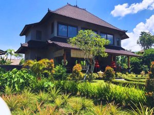 sidemen hotel bali