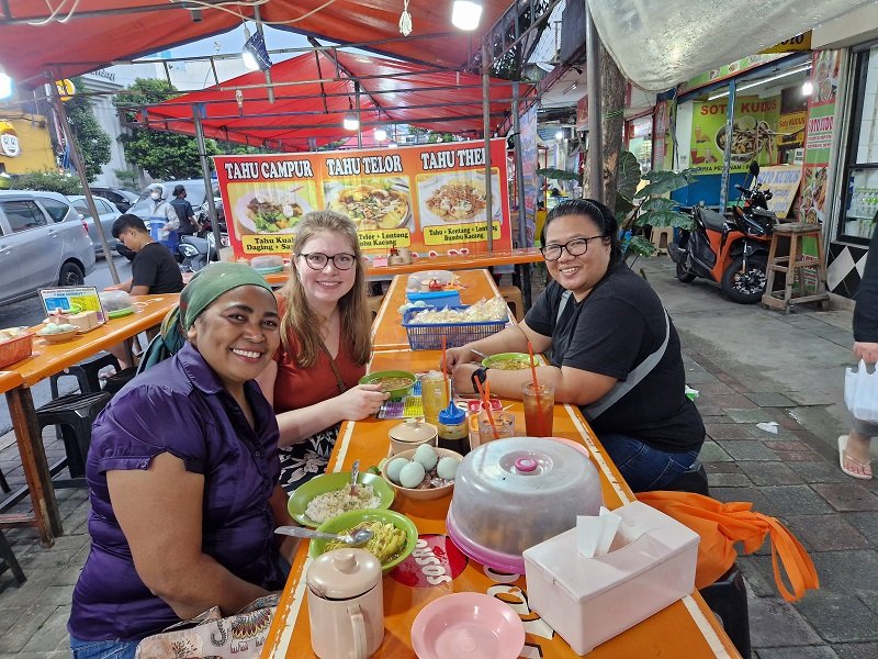 Streetfood tijdens je java met kinderen reis