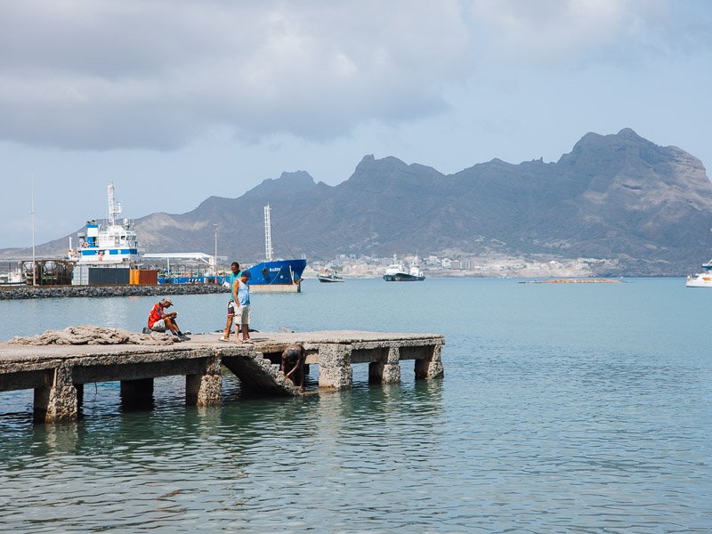 vissers op het eiland