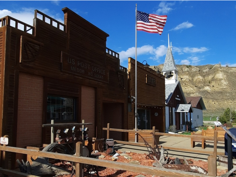 typische westerngevels van gebouwen in Medora North Dakota