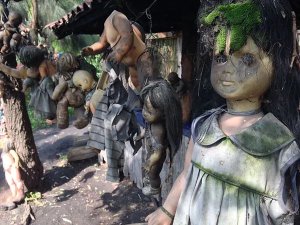 Isla de las Muñecas, 12 enge plekken op aarde