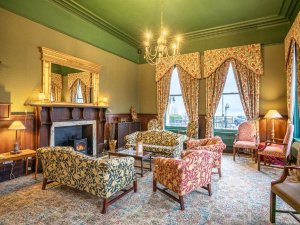 Fort William eetkamer