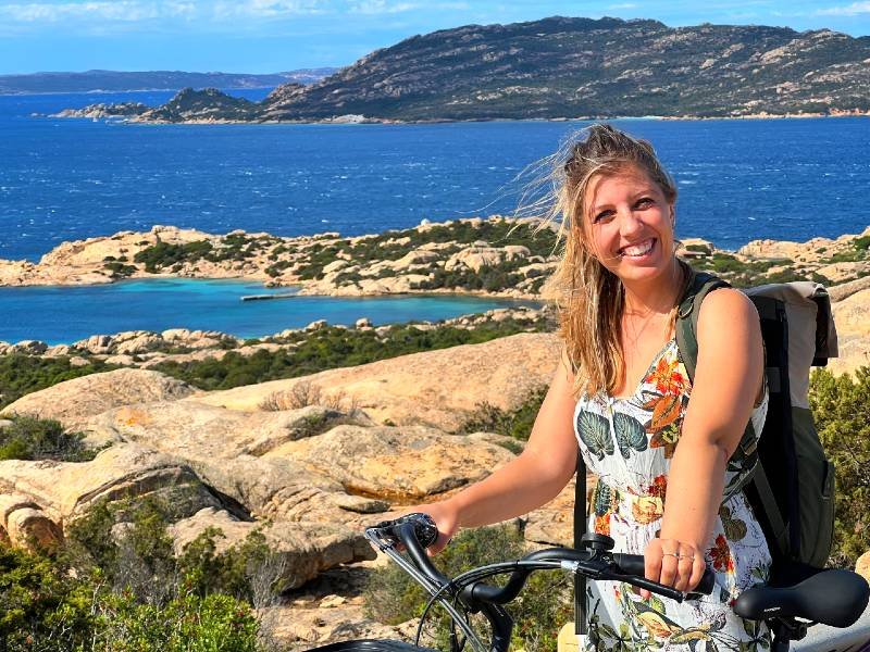 Fietsen op Maddalena eiland Caprera