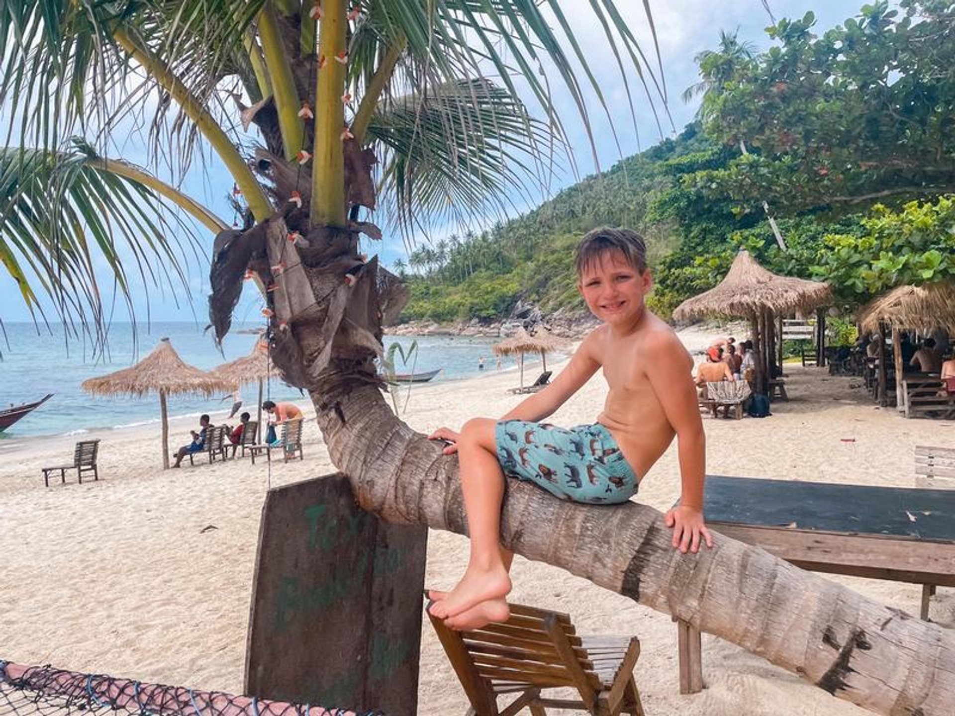 Thailand-Koh Phangan strand met kinderen