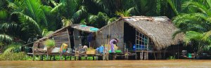 Een Vietnamees dorpje aan het water