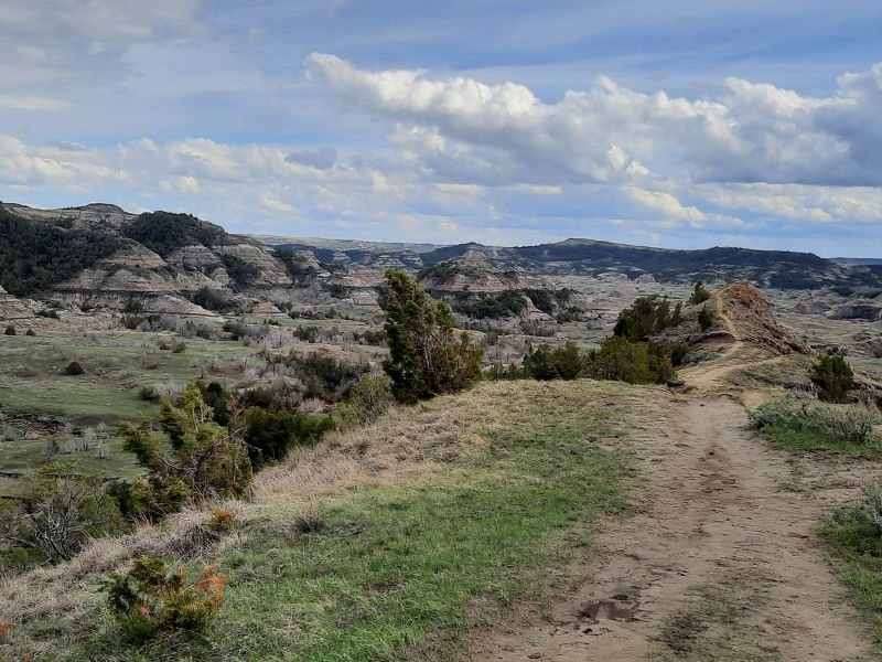 wandelpad naar uitzichtpunt in Theodore Roosevelt National Park