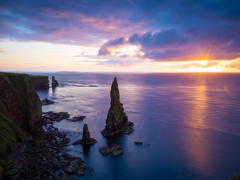 Noordkust Schotland zonsondergang Duncansby head