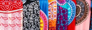Allerlei Indonesische sarongs in verschillende kleuren