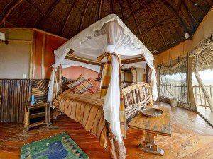 Kenia Tsavo lodge - slaapkamer