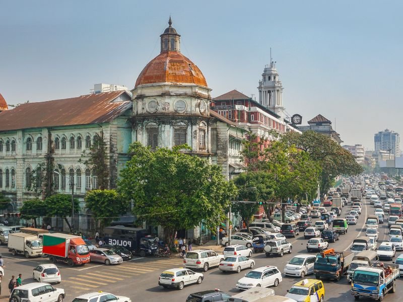 straatbeeld in Yangon - Myanmar
