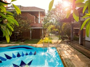 srilanka-negombo-hotel-zwembad