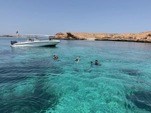Reiziger Daymaniyat eilanden, Oman