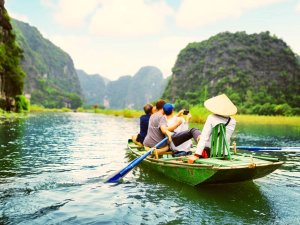 Varen bij Ninh Binh in Vietnam