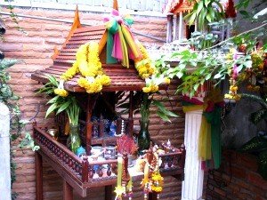 bangkok tempelhuisje soi rambuttri
