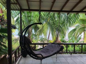 hotel met veranda in Drake Bay