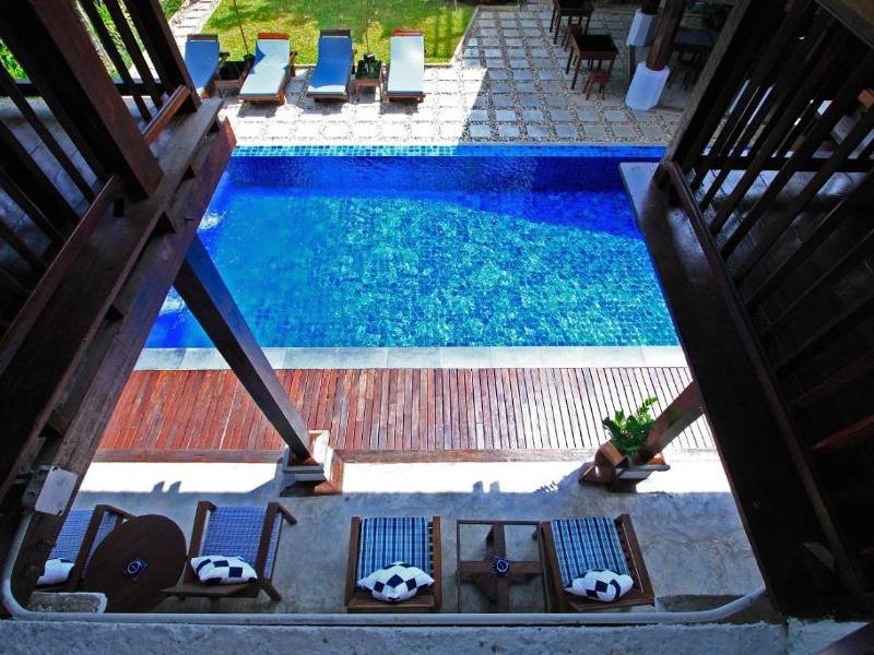hotel zwembad chiang mai thailand