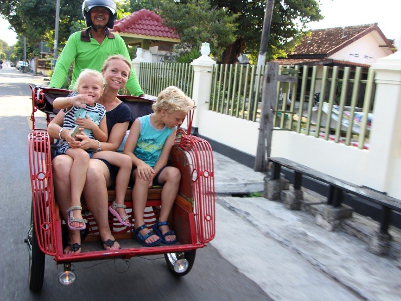 Becak in Yogyakarta tijdens je kinderen rondreis