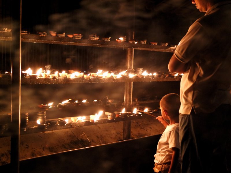 Sri Lanka temple of tooth ceremonie