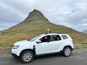 IJsland auto met kinderen